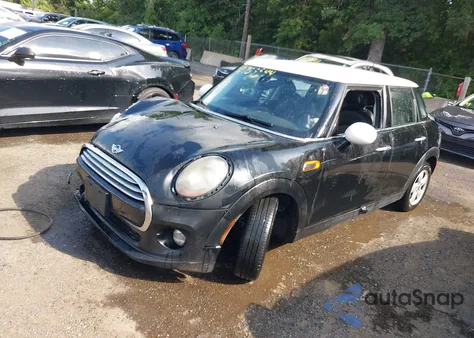 2015 Mini Hardtop Cooper z USA, uszkodzony, nr VIN WMWXS5C53FT831770
